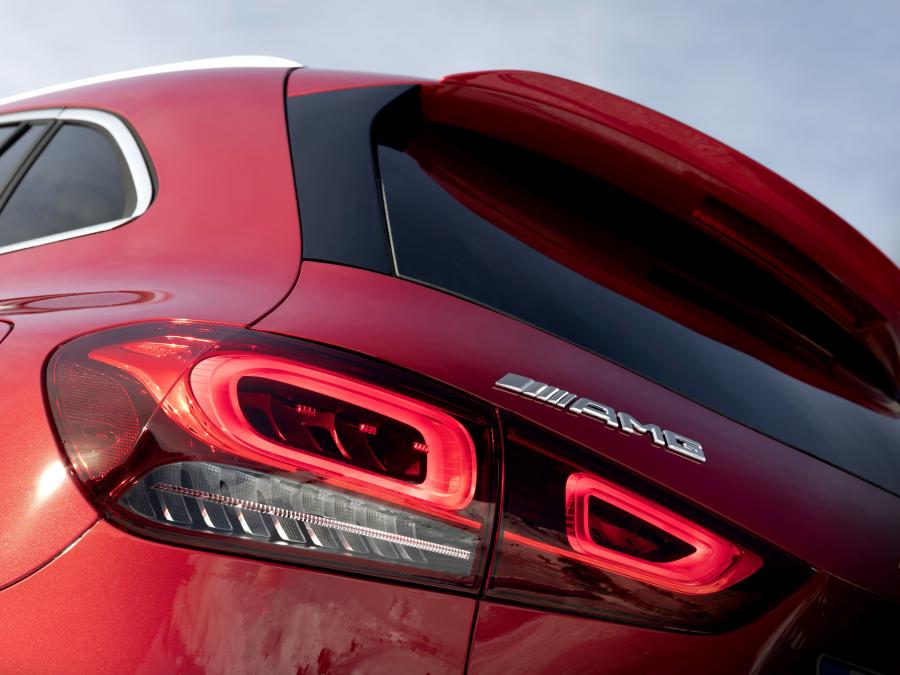 Детали экстерьера Mercedes-AMG GLA35 4Matic (H247) 2020 года  (WW) (фото 17 из 48)